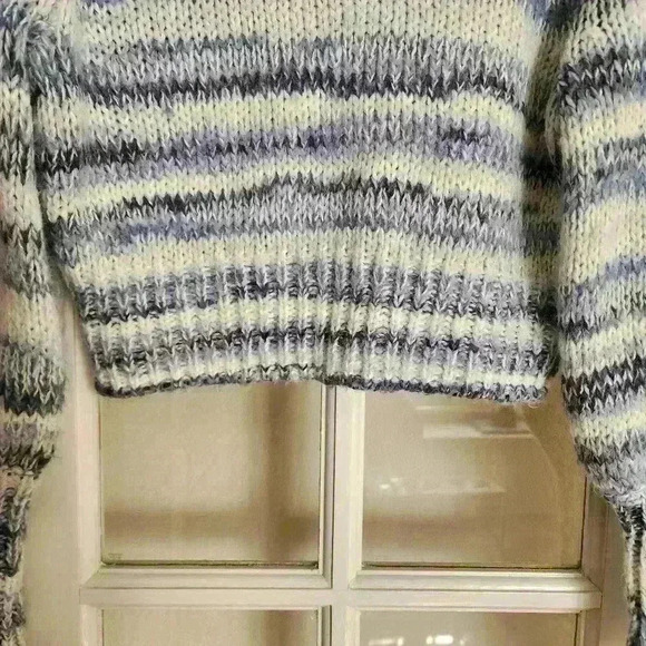 Wild Fable Women's Blue Comfy Cozy Crop Knit Chunky Fall Winter Sweater Medium - Picture 9 of 11